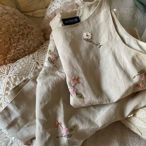 Ann Taylor floral embroidered Beige Silk Linen Skirt set